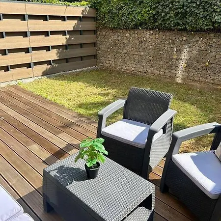 Garden Appt - 40m2 Terrace, Free Garrage Parking